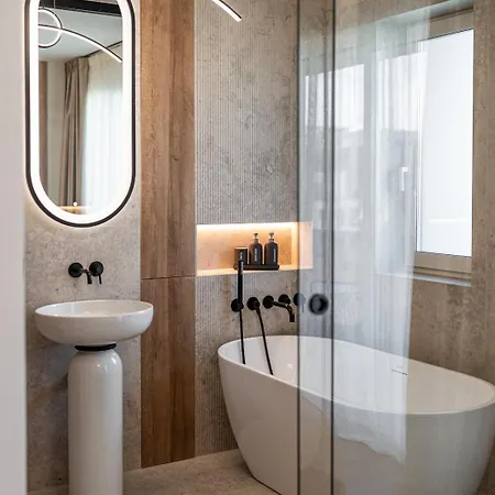 The Bloom Loft Apartman